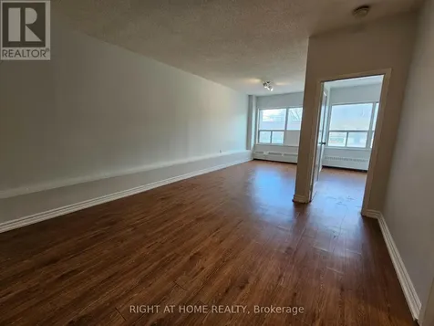 1801 Eglinton Avenue West Toronto (oakwood Village) ON M6E 2H8
