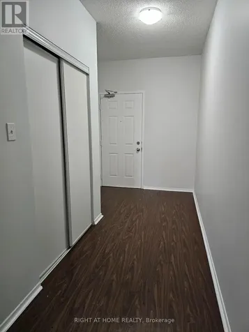 1801 Eglinton Avenue West Toronto (oakwood Village) ON M6E 2H7