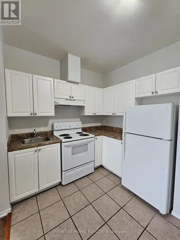 1801 Eglinton Avenue West Toronto (oakwood Village) ON M6E 2H7