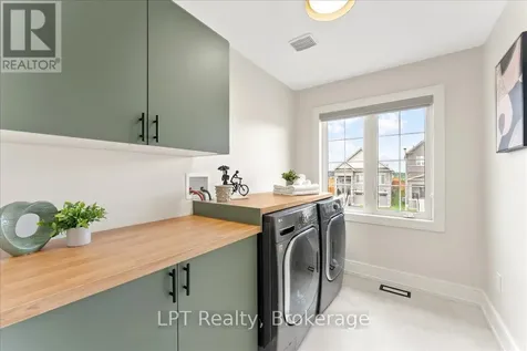 47 Atlantis Drive Orillia ON L3V 8L4