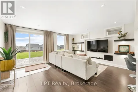 47 Atlantis Drive Orillia ON L3V 8L4
