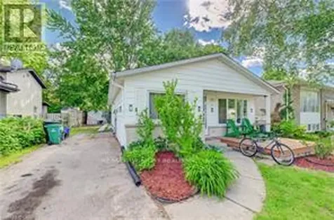 53 Helene Crescent Waterloo ON N2L 5E6
