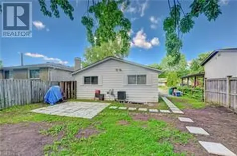53 Helene Crescent Waterloo ON N2L 5E6