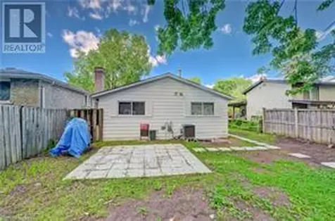 53 Helene Crescent Waterloo ON N2L 5E6