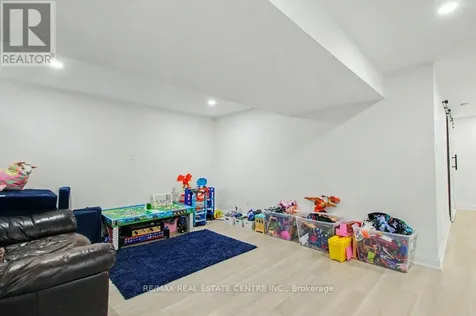 278 Langlaw Drive Cambridge ON N1P 1B7