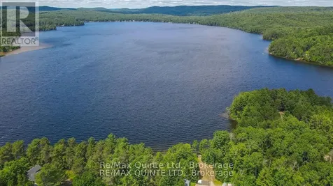 76 Carson Heights Madawaska Valley ON K0J 1B0