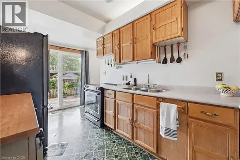 144 Campbell Avenue Hamilton ON L8H 2E9