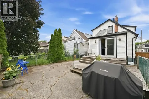 144 Campbell Avenue Hamilton ON L8H 2E9