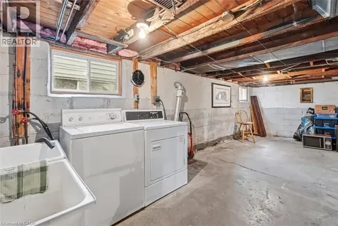 144 Campbell Avenue Hamilton ON L8H 2E9