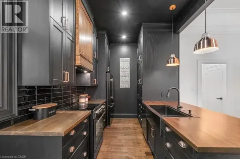 143 Catharine Street North Hamilton ON L8R 1J5