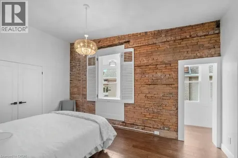 143 Catharine Street North Hamilton ON L8R 1J5