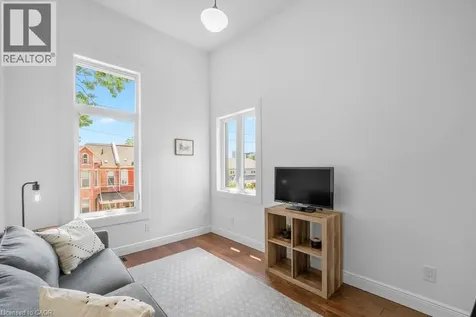 143 Catharine Street North Hamilton ON L8R 1J5