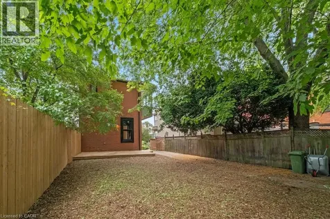 143 Catharine Street North Hamilton ON L8R 1J5