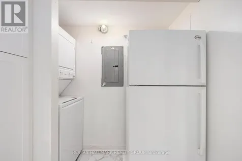 1204 Shillington Avenue Ottawa ON K1Z 7Z4