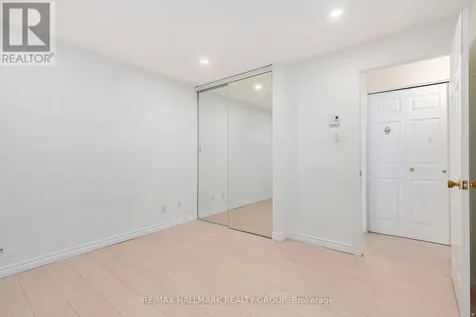 1204 Shillington Avenue Ottawa ON K1Z 7Z4
