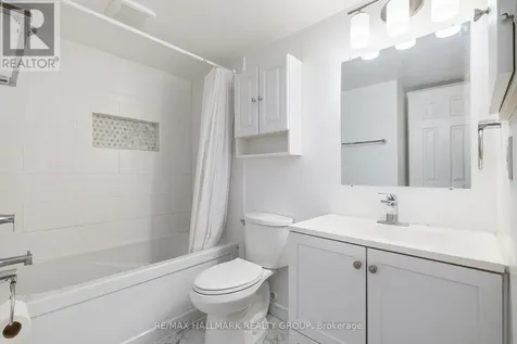 1204 Shillington Avenue Ottawa ON K1Z 7Z4