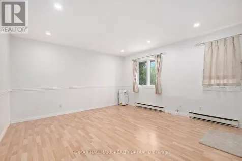 1204 Shillington Avenue Ottawa ON K1Z 7Z4