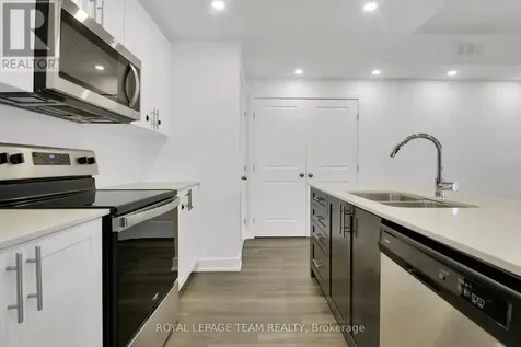 320 Tulum Crescent Ottawa ON K2S 0W1