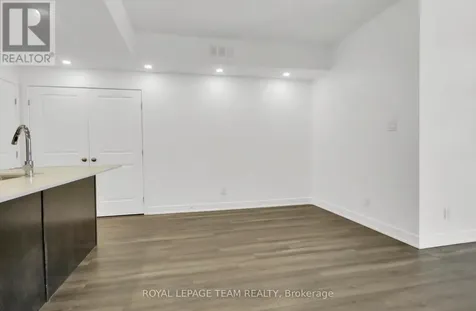 320 Tulum Crescent Ottawa ON K2S 0W1