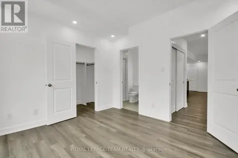 320 Tulum Crescent Ottawa ON K2S 0W1