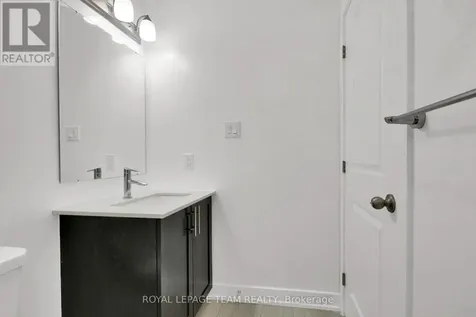 320 Tulum Crescent Ottawa ON K2S 0W1