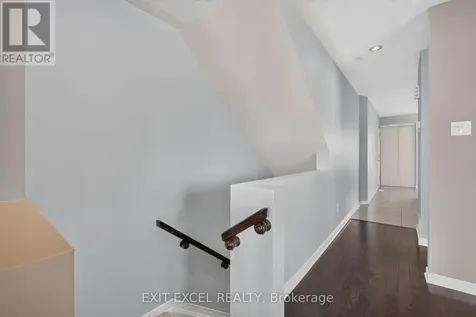 532 Lakeridge Drive Ottawa ON K4A 0H5