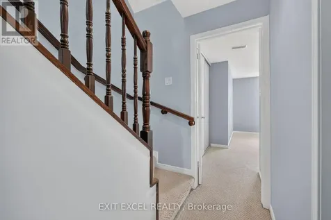 532 Lakeridge Drive Ottawa ON K4A 0H5