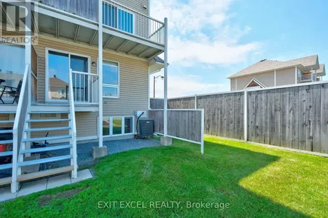 532 Lakeridge Drive Ottawa ON K4A 0H5