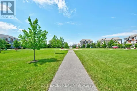 532 Lakeridge Drive Ottawa ON K4A 0H5