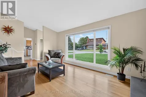 20 Sherry Lane Ottawa ON K2G 3L6