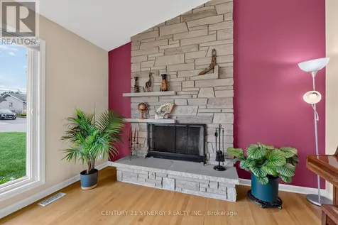 20 Sherry Lane Ottawa ON K2G 3L6