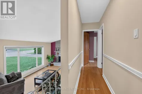 20 Sherry Lane Ottawa ON K2G 3L6