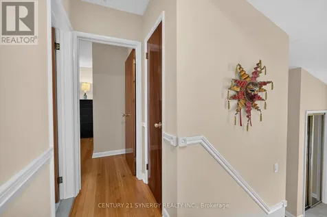 20 Sherry Lane Ottawa ON K2G 3L6