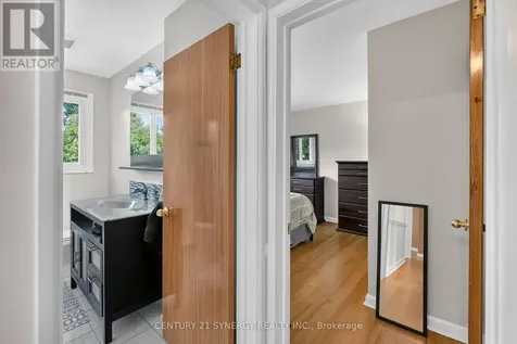 20 Sherry Lane Ottawa ON K2G 3L6