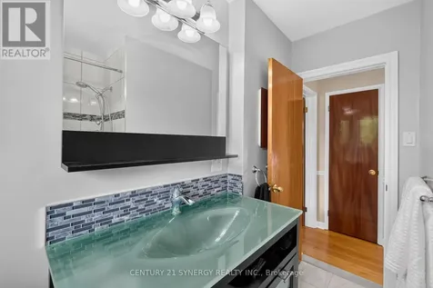 20 Sherry Lane Ottawa ON K2G 3L6