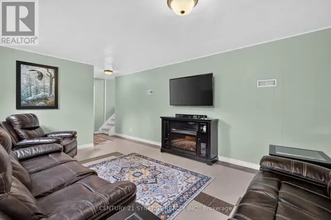 20 Sherry Lane Ottawa ON K2G 3L6