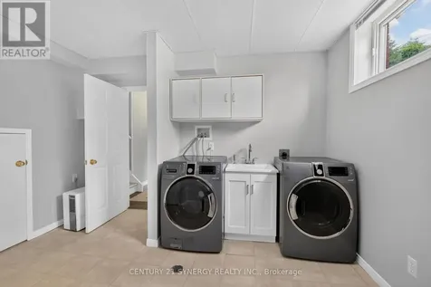 20 Sherry Lane Ottawa ON K2G 3L6