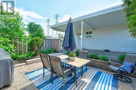 20 Sherry Lane Ottawa ON K2G 3L6