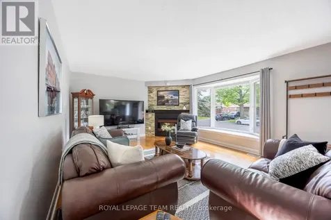 1293 Woodside Drive Ottawa ON K2C 2H1