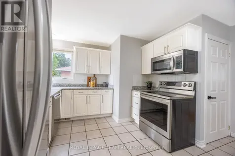 1293 Woodside Drive Ottawa ON K2C 2H1