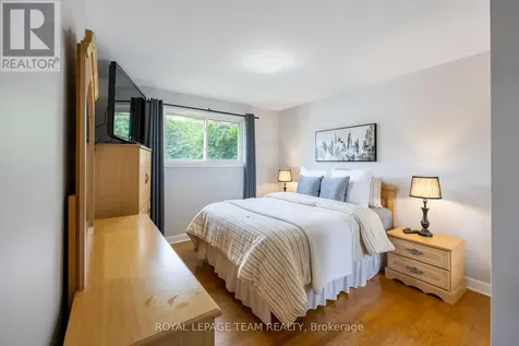 1293 Woodside Drive Ottawa ON K2C 2H1