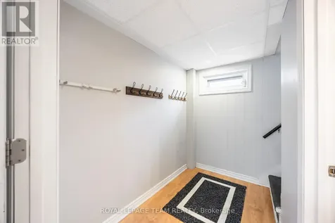 1293 Woodside Drive Ottawa ON K2C 2H1