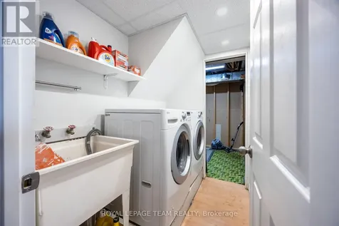 1293 Woodside Drive Ottawa ON K2C 2H1