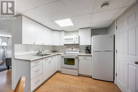 1293 Woodside Drive Ottawa ON K2C 2H1