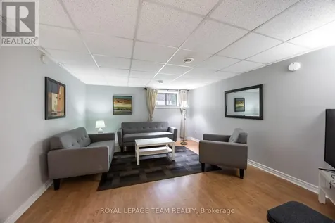 1293 Woodside Drive Ottawa ON K2C 2H1