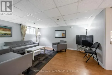 1293 Woodside Drive Ottawa ON K2C 2H1