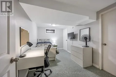 1293 Woodside Drive Ottawa ON K2C 2H1
