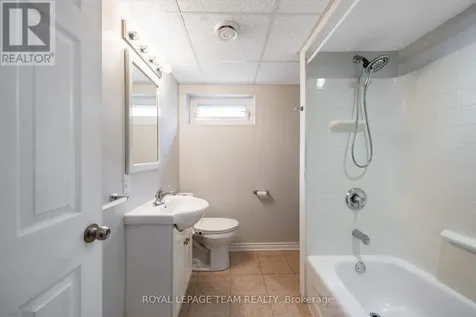 1293 Woodside Drive Ottawa ON K2C 2H1