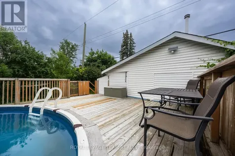 1293 Woodside Drive Ottawa ON K2C 2H1