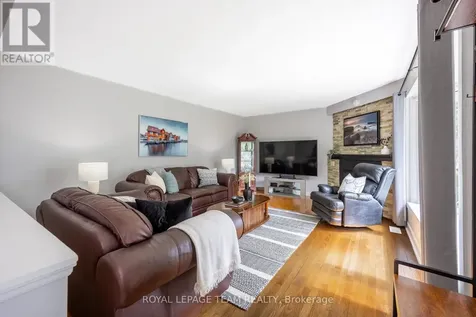 1293 Woodside Drive Ottawa ON K2C 2H1